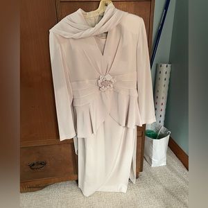 Daymor Couture Jacket and Skirt Set Size 8